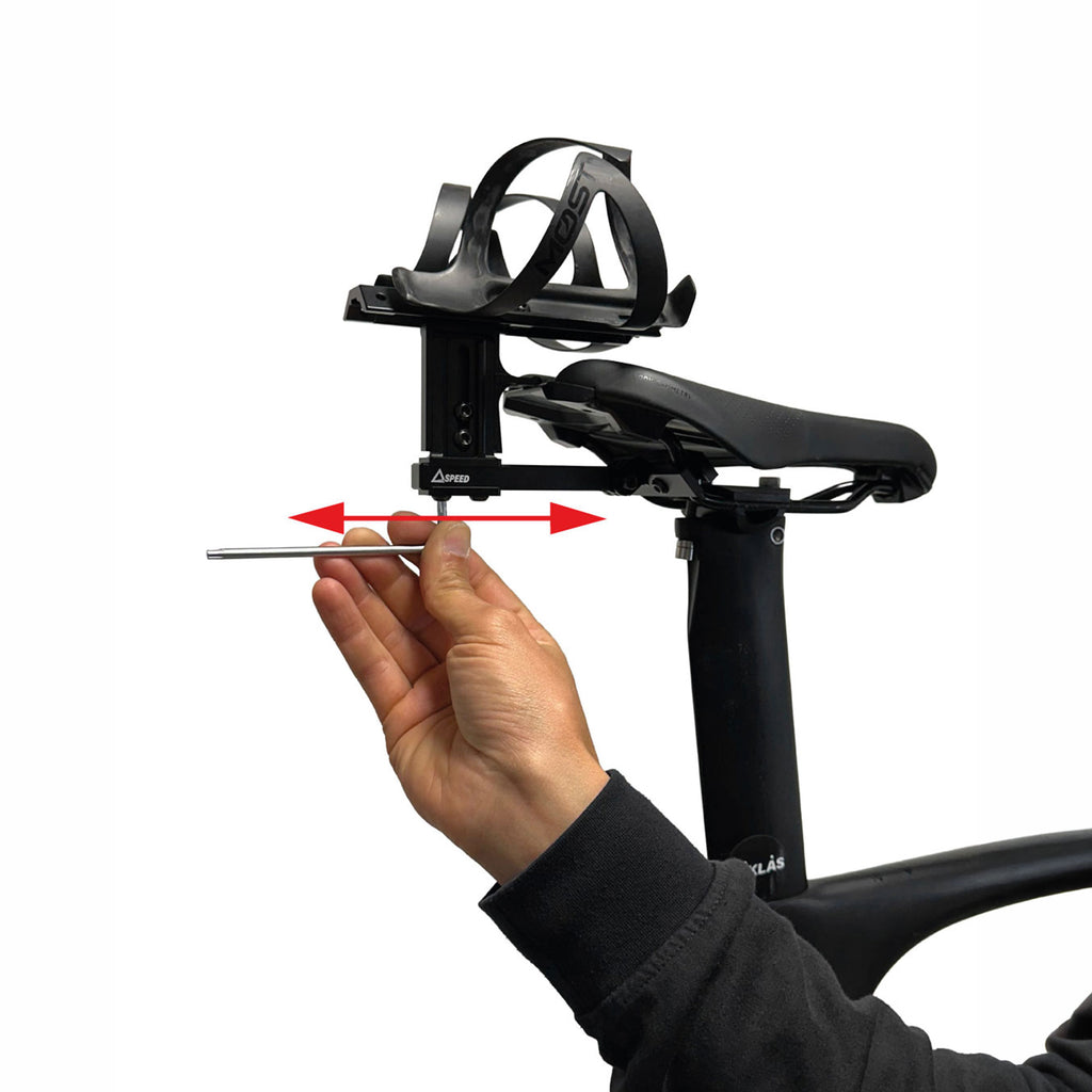 Rear hydration bottle holder